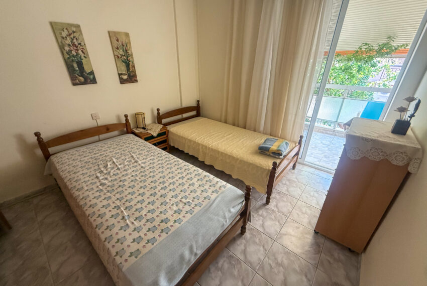Plagia2508-10