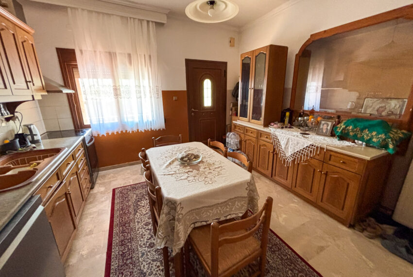 Moudania2581-7